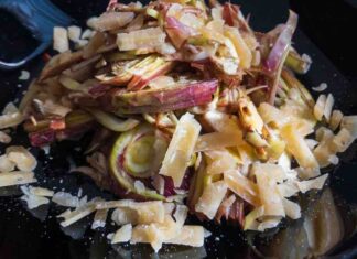Insalata di carciofi come una volta, saporita leggera pronta in un attimo, il pasto completo da fare subito insalata di carciofi e parmigiano
