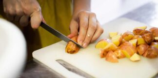 tagliere in plastica