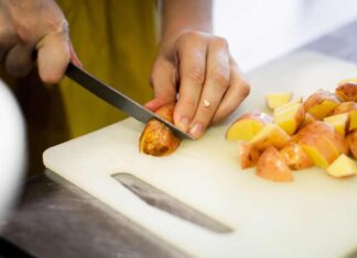 tagliere in plastica