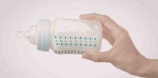 Pulire il biberon modo sicuro! Il trucco è facilissimo, ormai lo faccio sempre Biberon come vanno lavati - RicettaSprint