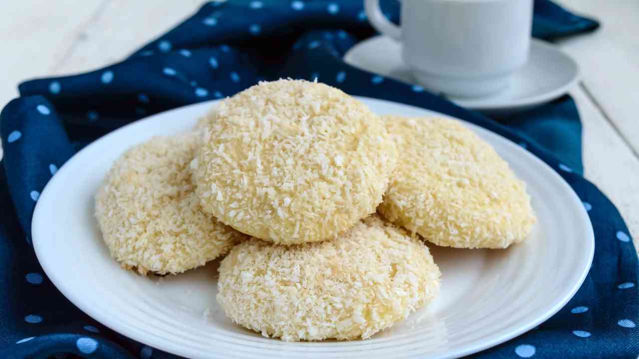 Biscotti al cocco - RicettaSprint