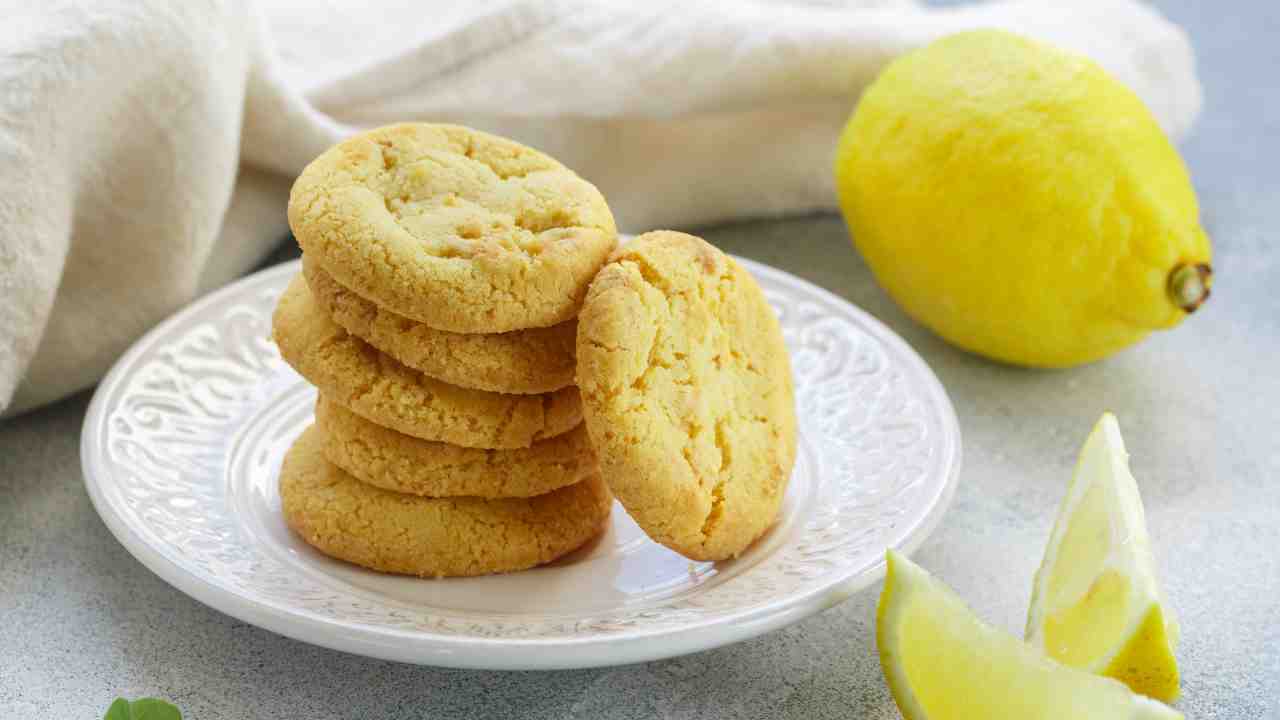 Biscotti limonosi - RicettaSprint