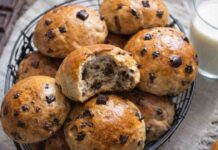 Panini al cioccolato per colazione, una vera chicca super leggera! Bocconcini al cioccolato - RicettaSprint