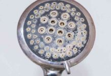 Come rimuovere il calcare dal doccino - RicettaSprint