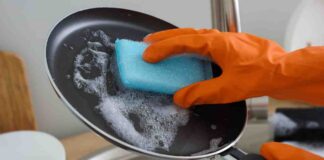 Come rimuovere la puzza d'uovo - RicettaSprint