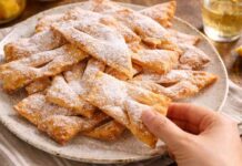 Frappe alla romana: la ricetta infallibile (e piena di bolle) della mia ex coinquilina dei tempi dell’università Frappe alla romana la ricetta - RicettaSprint