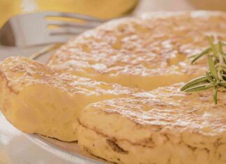 Frittata di patate con dentro cubetti di formaggio - RicettaSprint