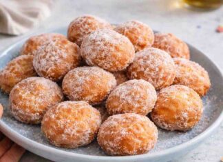 Frittelline di carnevale ma vuote, la ricetta che non cambia la bontà Frittelle di Carnevale - RicettaSprint