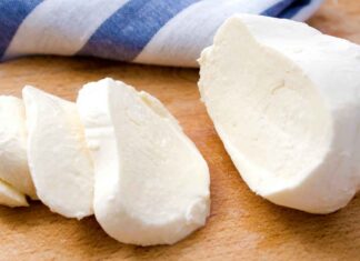 Mozzarella scaduta cosa fare - RicettaSprint