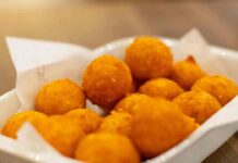 Nuggest di pollo, la ricetta che ti salva l’apertivo Nuggets di pollo - RicettaSprint