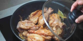 Attenzione a come cuoci la carne di pollo, se è al sangue buttala Pollo al sangue no - RicettaSprint