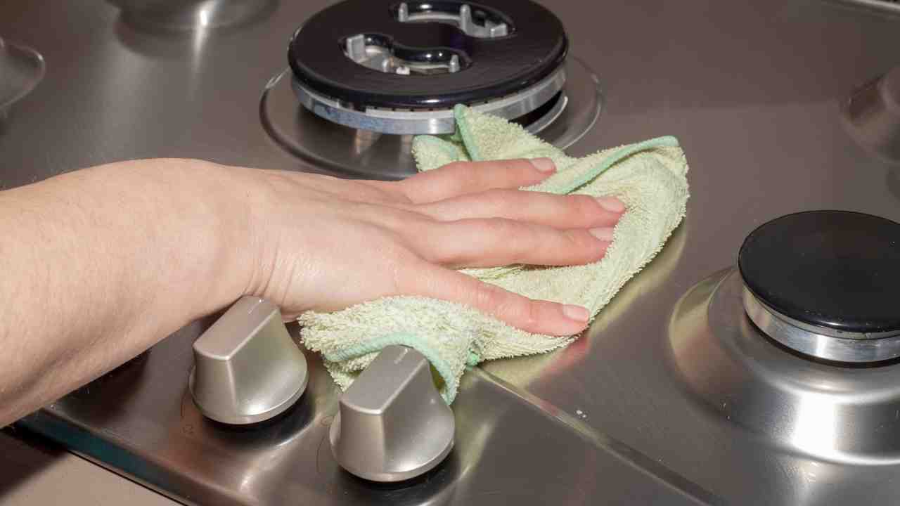 Pulire piano cottura - RicettaSprint