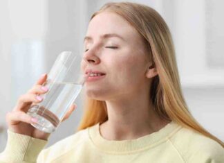 Quanta acqua al giorno bere - RicettaSprint