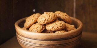 Amaretti fatti in casa, proprio come li faceva mia nonna, buonissimi! amaretti
