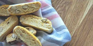 Cantucci alle mandorle come li fanno in toscana, ricetta top cantucci alla mandorle
