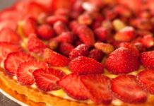 Crostata di fragole fresche la prima della stagione, buonissima mi è venuta crostata di fragole