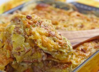 Sformato di patate e salsiccia filante e irresistibile per una cena completa sformato di patate e salsiccia filante e irresistibile per una cena completa