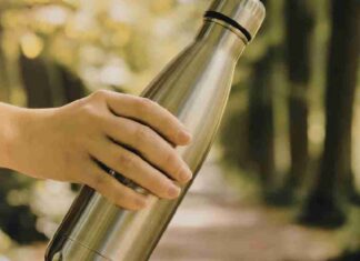 Borracce in acciaio come vanno lavate - RicettaSprint