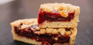 Sbriciolata alla ciliegia - RicettaSprint