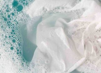 Smacchiare vestiti bianchi - RicettaSprint