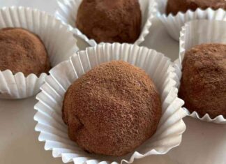 Tartufini velox, il dolce della domenica in meno di 10 minuti! Tartufini veloci - RicettaSprint