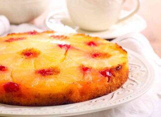 Torta all'ananas rovesciata - RicettaSprint