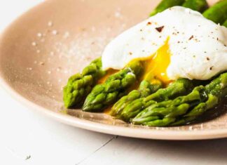 asparagi e uova