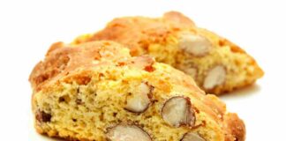 Cantucci mandorle e limone | sgranocchiali a tutte le ore cantucci al limone