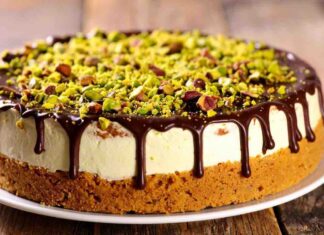 cheesecake al cioccolato e pistacchio