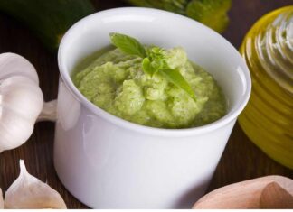 pesto zucchine e mandorle