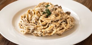 Tagliatelle ai funghi difficile resistergli | la ricetta è di nonna tagliatelle ai funghi
