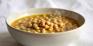Stasera si prevede un piatto caldo | la zuppa di ceci in 15 minuti zuppa di ceci