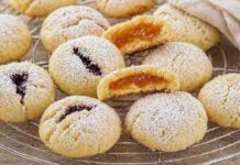 Biscotti ripieni con marmellata - RicettaSprint