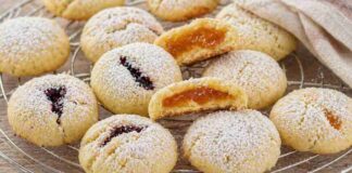 Biscotti ripieni con marmellata - RicettaSprint