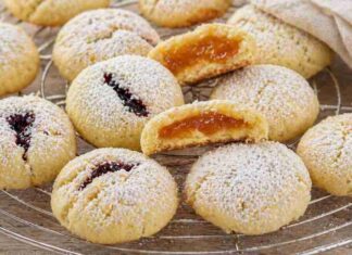 Biscotti ripieni con marmellata - RicettaSprint