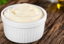 Ricetta della maionese perfetta, fatta come vuole la tradizione e senza farla impazzire