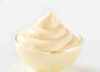 Maionese light? Esiste, si fa sempre con le uova ma in modo diverso