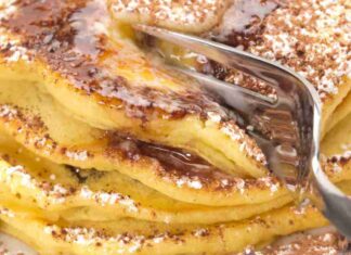 Pancake soffici e cioccolatosi, il dolce perfetto che ti mette il buon umore a Pasquetta Pancake con gocce di cioccolato - RicettaSprint