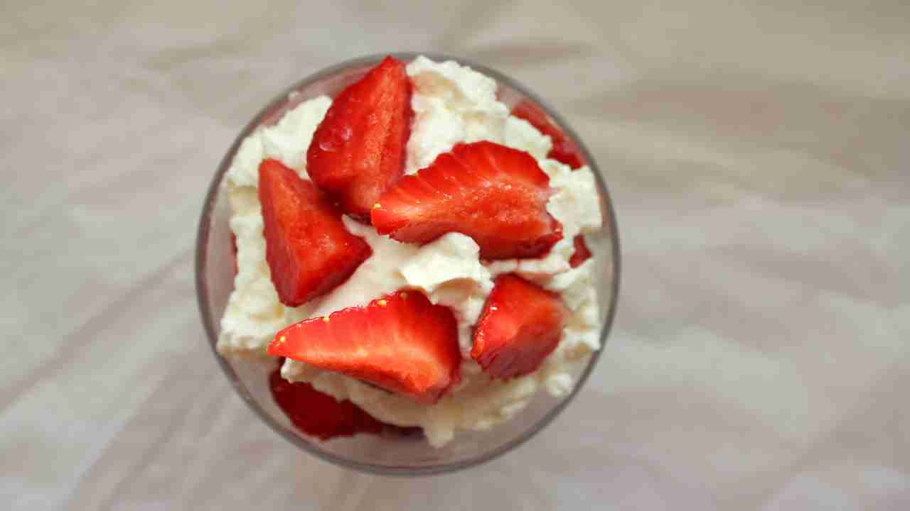 Panna e fragole - RicettaSprint