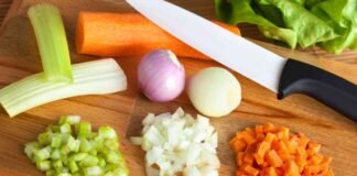 Soffritto da surgelare in poche mosse, faccio scorte per una settimana Soffritto congelato - RicettaSprint