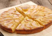 Torta morbida alle mele senza lievito, la colazione che non ti aspetti Torta di mele morbida - RicettaSprint