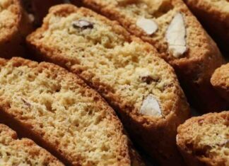 cantucci cioccolato nocciole e mandorle