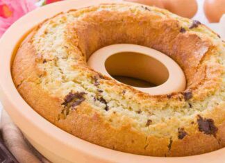 ciambellone con le uova di pasqua