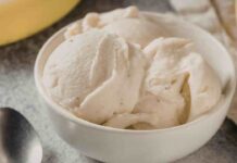 Gelato alla banana senza gelatiera | il dessert perfetto per domani, ma chi lo compra! gelato alla banana