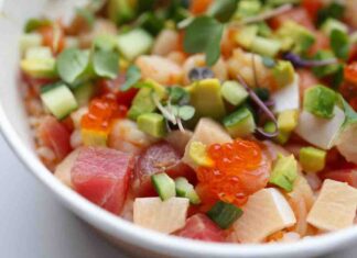 Il mio pranzo anche se a dieta è diventato un piacere, mangio l’insalata di tonno fresco super top insalata di tonno fresco