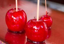 Non aspetto la festa di paese per una mela stregata, me la faccio da sola ancora più buona mela stregata