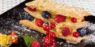 millefoglie ai frutti di bosco