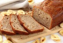 Torta alle banane mature, pronta in 10 minuti, morbidissima e super buona torta di banane