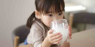 A che età bere i bambini il latte in busta - RicettaSprint