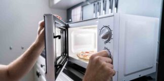 Cottura cibi in microonde pericoli - RicettaSprint